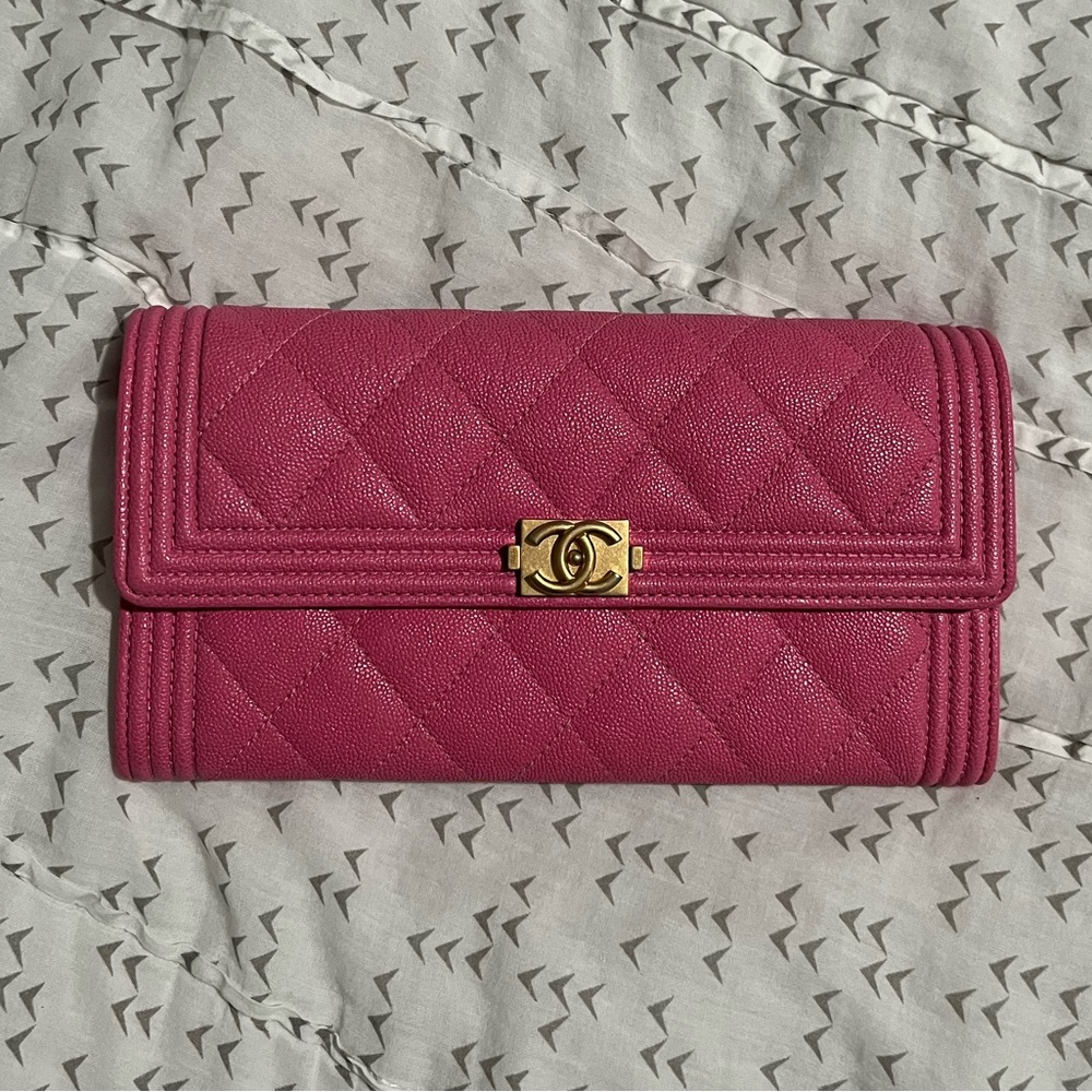 CHANEL 19C CLASSIC FLAP WALLET